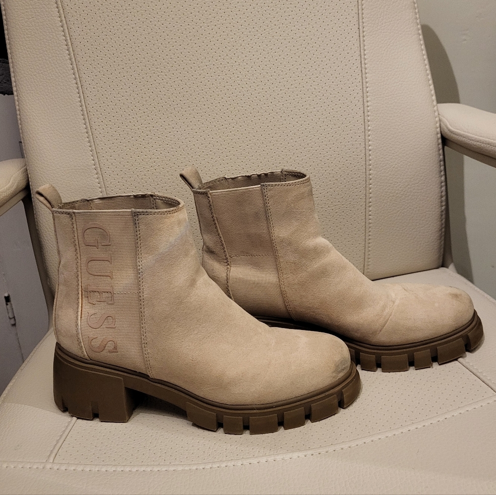 GUESS Women's Cream Ankle Boots